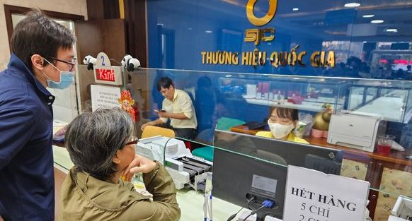 Bảng giá vàng 7/12: Sự bình yên trở lại sau một ngày sóng gió