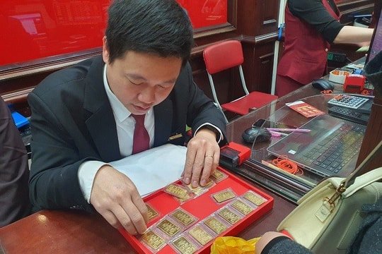 Vàng miếng ngày 2/6: Bất ngờ kép: Chênh mua – bán giảm, Chênh nội – ngoại cũng giảm sâu