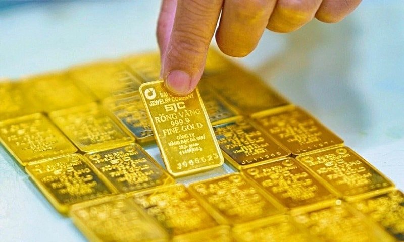 Vàng miếng sáng 6/6: Các nhà vàng khan hàng, NĐT bán ra được giá hời