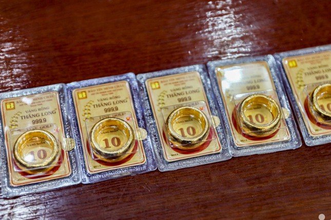 Vàng nhẫn 9999 ngày 23/6: BTMC neo giá bán ra cao nhất 117,6 triệu