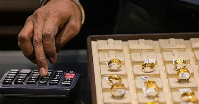 Vàng nhẫn 9999 ngày 24/7: Đồng loạt giảm 500 nghìn &#8211; Chênh lệch nội &#8211; ngoại lại tăng trên 11 triệu
