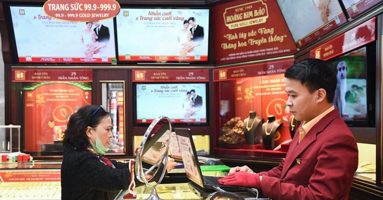 Cuối tuần 13/12: Vàng nhẫn – vàng miếng đồng loạt phá đỉnh kỉ lục – đã xuất hiện lực bán chót lời