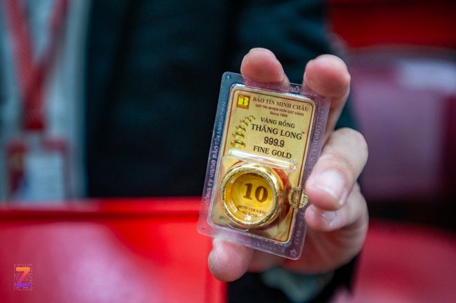 Vàng nhẫn ngày 19/12: Giá thì đứng yên nhưng NĐT thì nôn nóng gom hàng