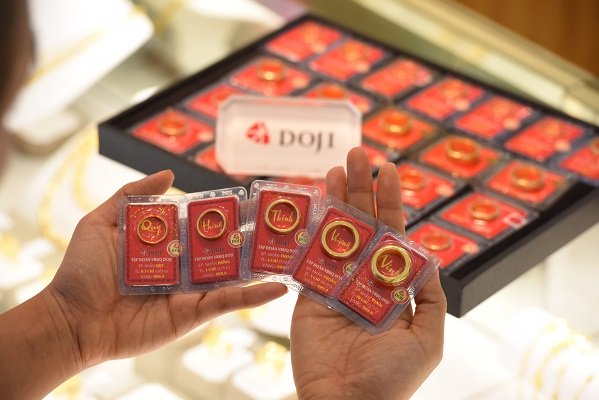 Vàng nhẫn ngày 15/1: Hạ nhiệt – NĐT tranh thủ gom hàng nhưng BTMC chỉ bán 1 lượng/khách