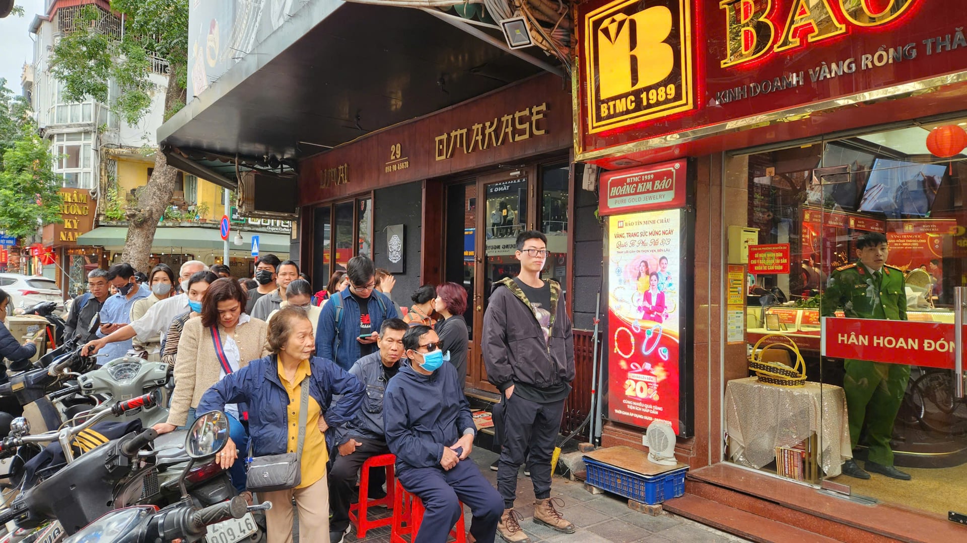 Vàng nhẫn phiên 9/3: Thu hẹp đà giảm khi thị trường thế giới lấy lại mốc $5100