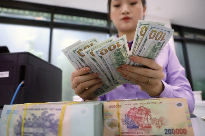 Tỷ giá USD/VND ngày 30/3: Giá USD tại các NH ổn định theo TGTT, DXY vượt mốc 100