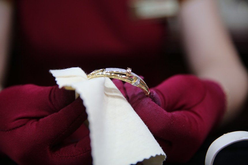 Sáng 17/4: SJC giảm nhẹ về 171 triệu, nhiều nhà đầu tư lo lắng vì trót đu đỉnh