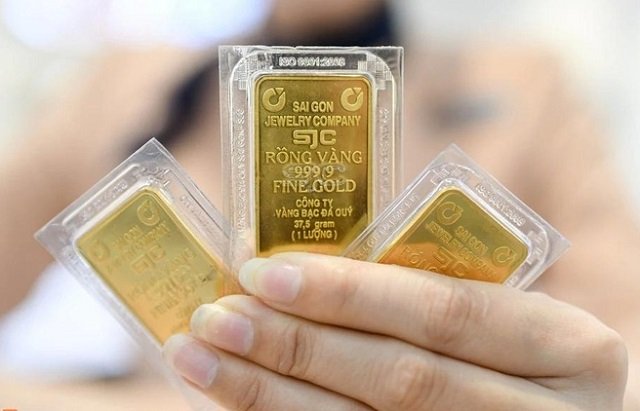 Giá vàng hôm nay 2/7: Trước NFP, SJC tăng mạnh 2 triệu dù thế giới vẫn chưa thể vượt mốc $4100