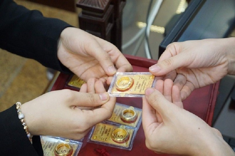 Giá vàng hôm nay 7/7: Miếng SJC giảm 1 triệu về mức 150tr –BTMC doãng chênh lệch mua – bán