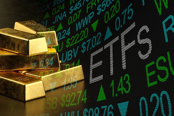 ETF vàng bất ngờ hút gần 3 tỷ USD: Cá mập quay lại, giá vàng sắp bùng nổ?