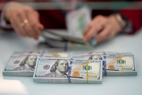 Tỷ giá USD/VND ngày 14/8: Các NH rục rịch nâng giá USD – TGTT gãy mạch tăng khủng