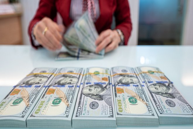 Tỷ giá USD/VND ngày 21/8: TGTT lên ATH mới tại 25.600 – các NHTM quay xe hạ giá đồng USD